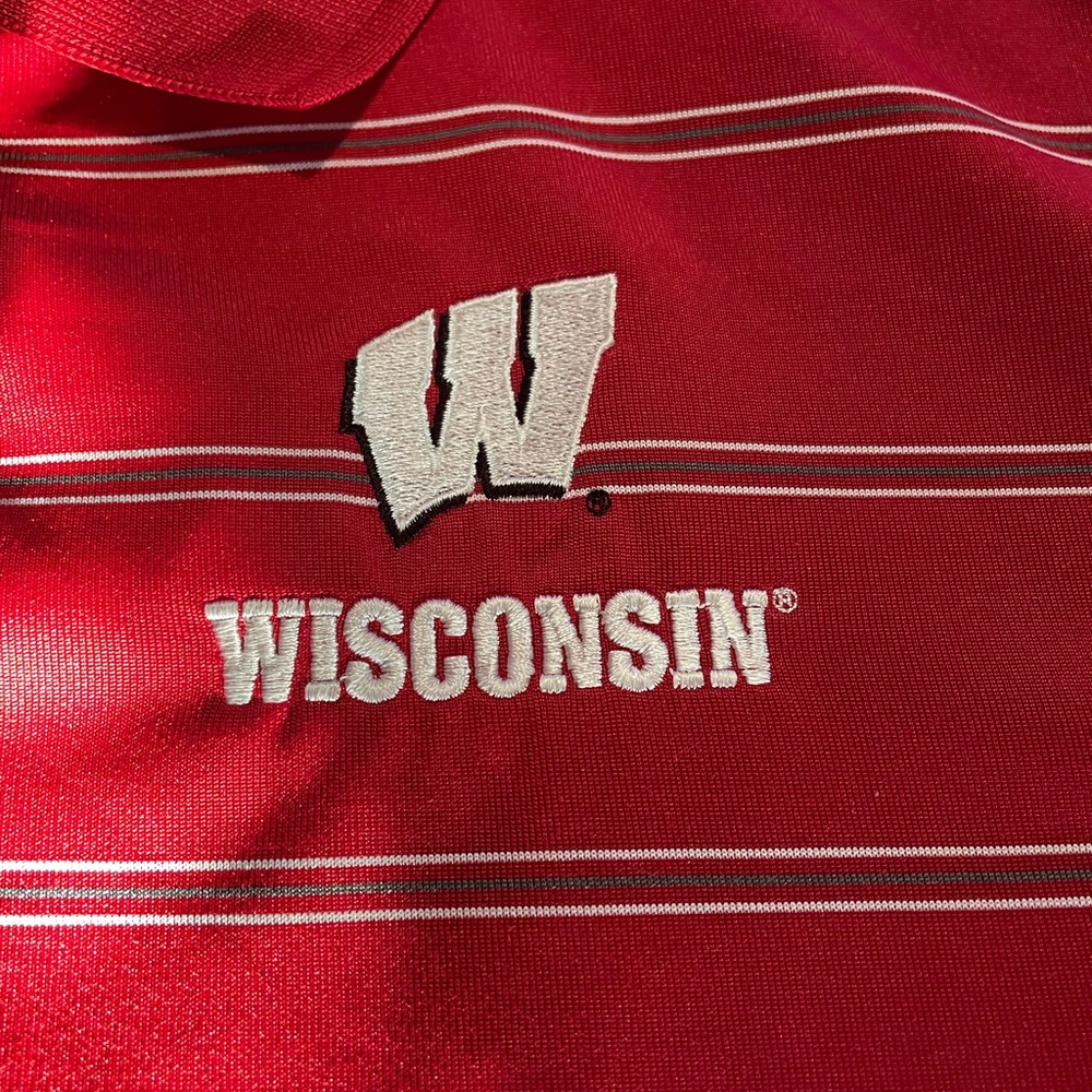 NCAA University of Wisconsin Performance Polo Shirt Mens XXL School Colors - Picture 2 of 3